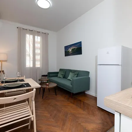 Апартаменти Elegance Mediterraneenne 3p, Avec Parking Жюан-ле-Пен